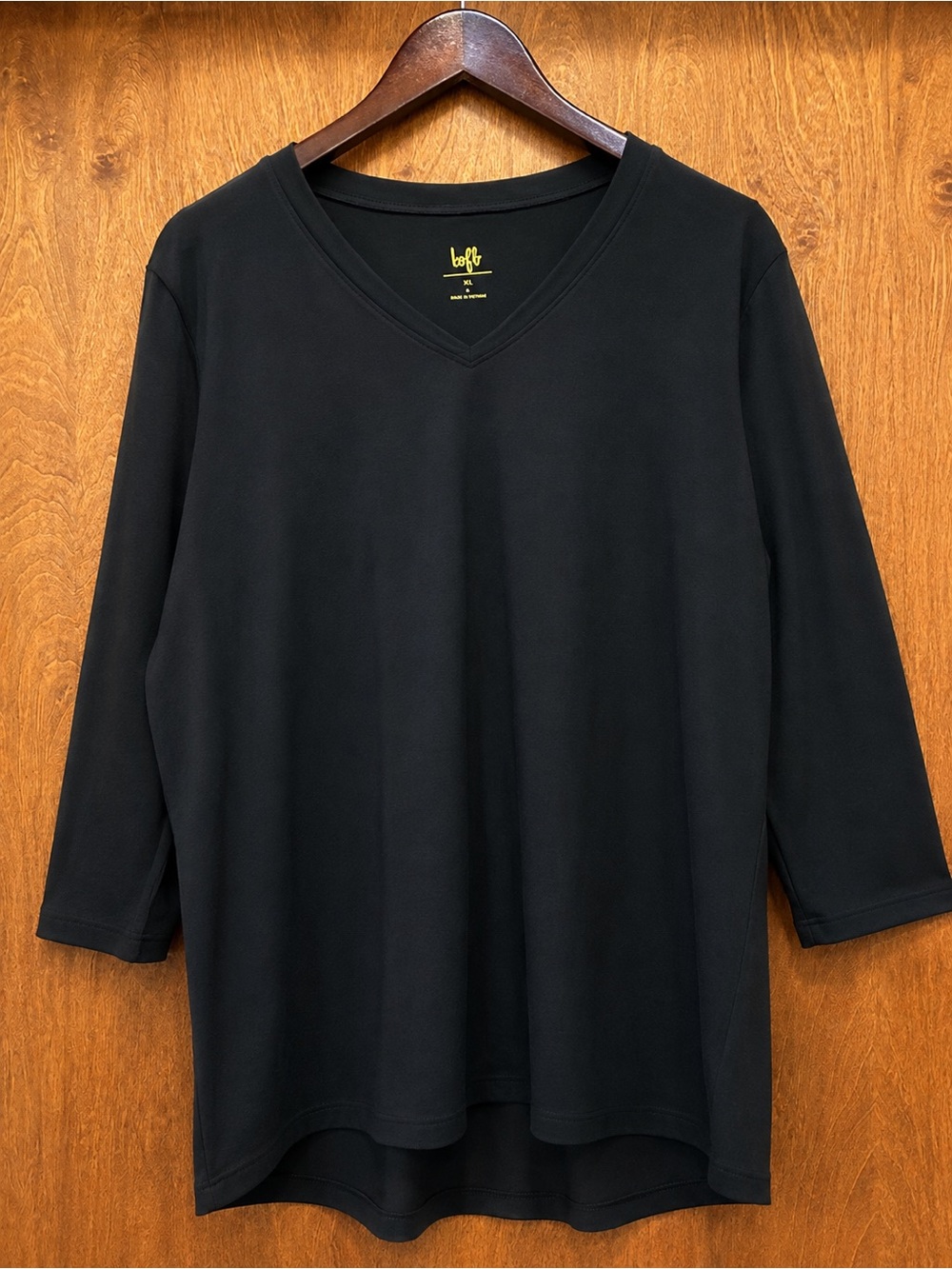 Belle by Kim Gravel Primabelle Knit Victory V-Neck Top size L New